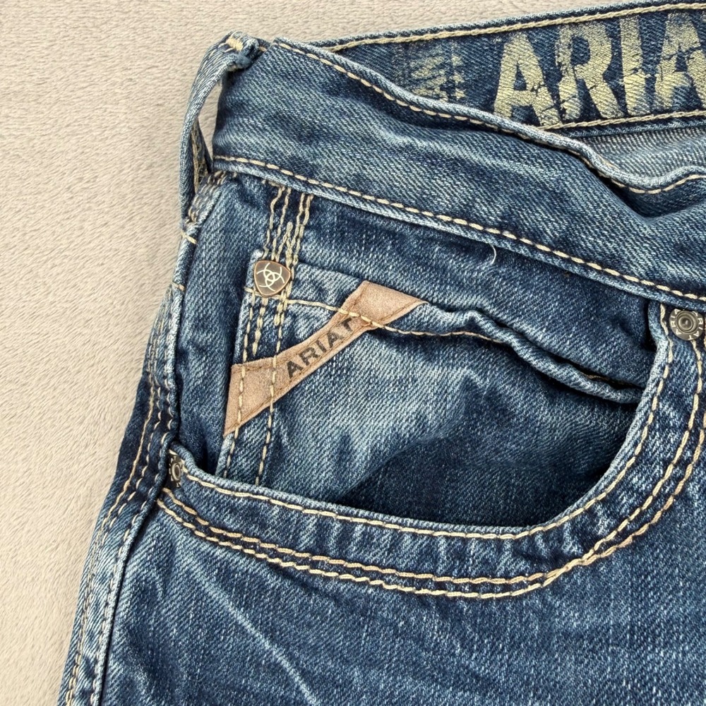 Ariat M5 Slim Straight Leg Jeans Mens Medium Wash Denim 100% Cotton Size 33/36 - Picture 5 of 15